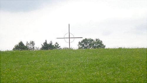 Neuviteln obraz pozen v den naten scn na Pietnm zem. Na pozad ke je vidt koruna Pitnova oechu.